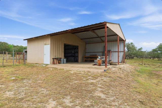 309 Oakwood LOOP, San Marcos, TX 78666