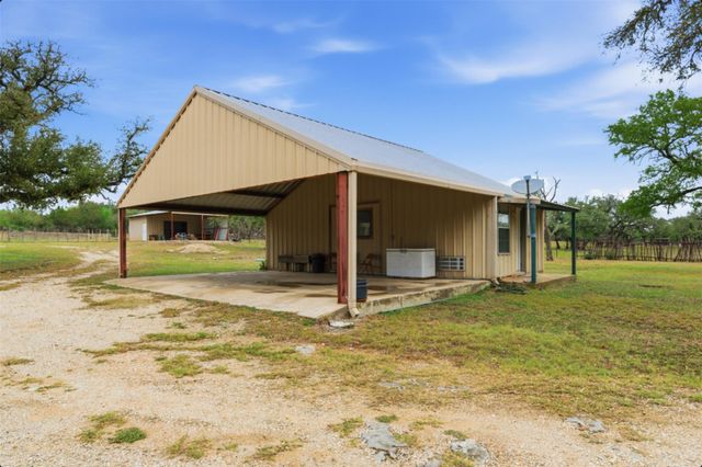 309 Oakwood LOOP, San Marcos, TX 78666