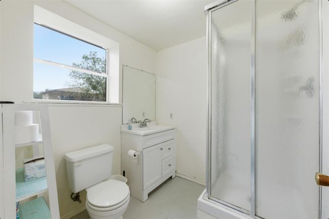 309 Oakwood LOOP, San Marcos, TX 78666