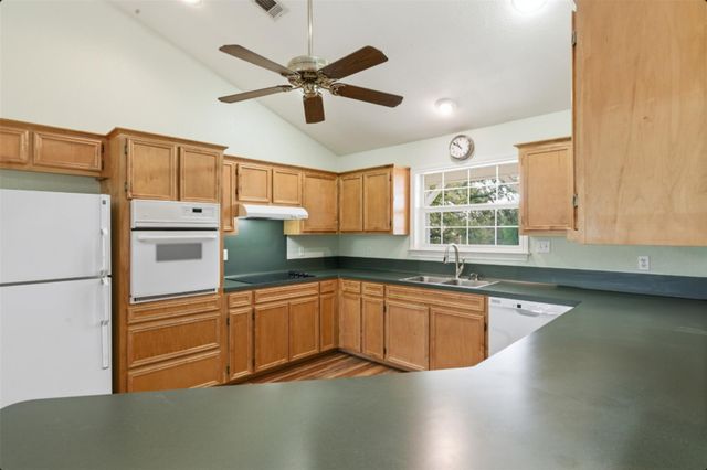 309 Oakwood LOOP, San Marcos, TX 78666
