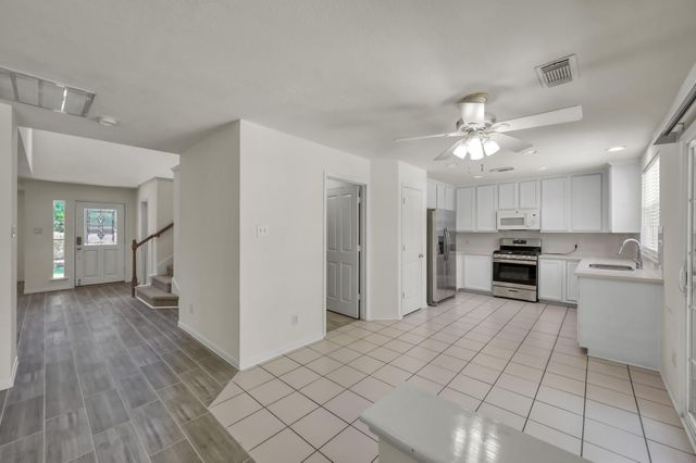 34 S Willow Point Circle, The Woodlands, TX 77382