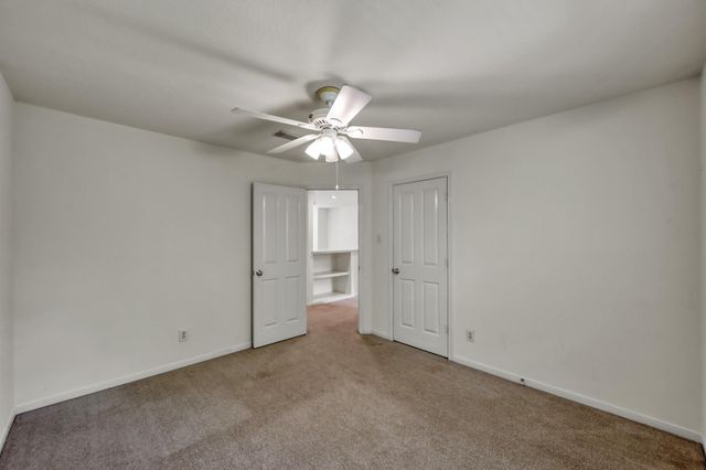 34 S Willow Point Circle, The Woodlands, TX 77382
