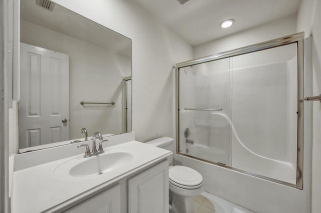 34 S Willow Point Circle, The Woodlands, TX 77382