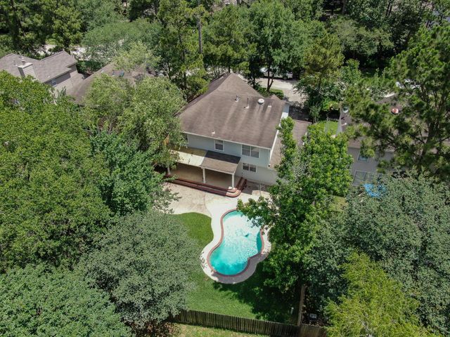 34 S Willow Point Circle, The Woodlands, TX 77382
