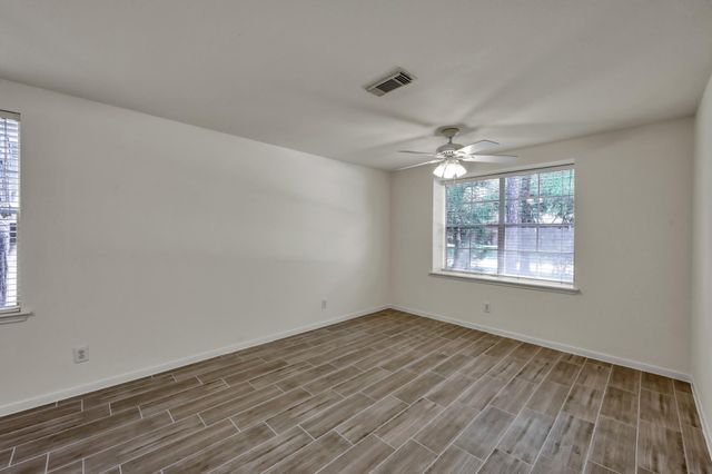 34 S Willow Point Circle, The Woodlands, TX 77382
