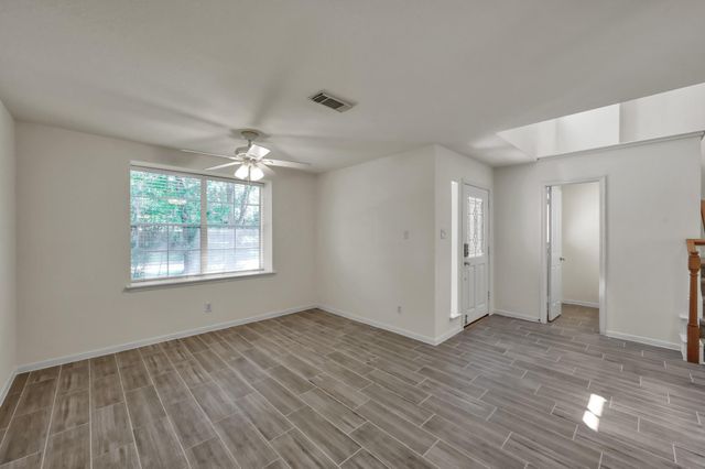 34 S Willow Point Circle, The Woodlands, TX 77382