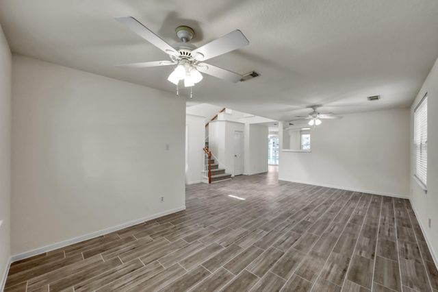 34 S Willow Point Circle, The Woodlands, TX 77382
