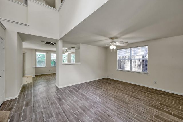 34 S Willow Point Circle, The Woodlands, TX 77382