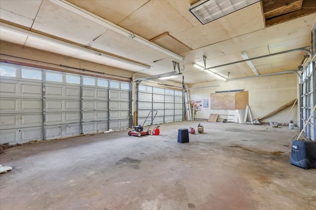 1111 WILLOW Street, Grand Prairie, TX 75050