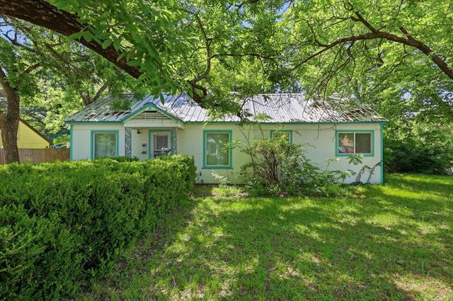 1111 WILLOW Street, Grand Prairie, TX 75050
