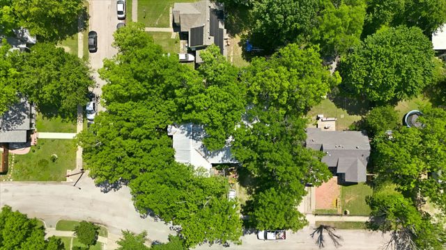 1111 WILLOW Street, Grand Prairie, TX 75050