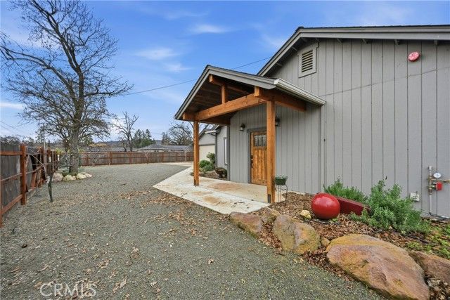 21060 Santa Clara, Middletown, CA 95461