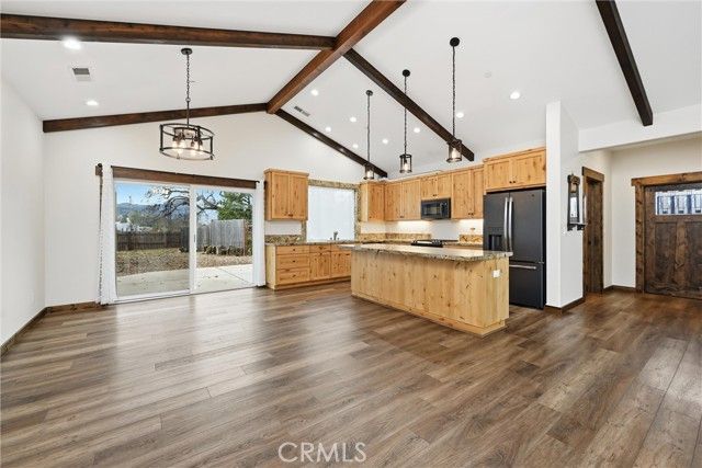 21060 Santa Clara, Middletown, CA 95461