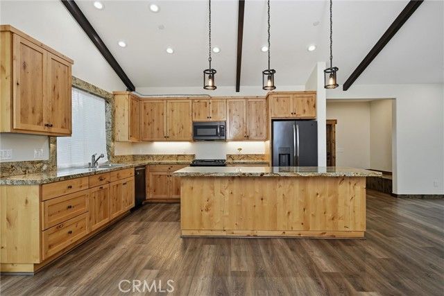 21060 Santa Clara, Middletown, CA 95461