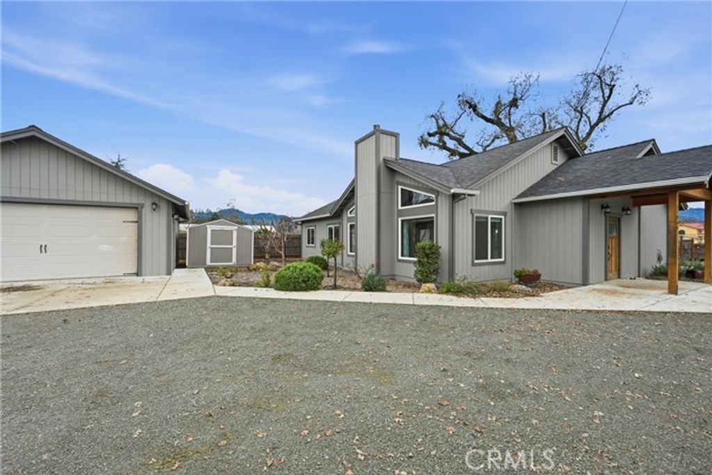 21060 Santa Clara, Middletown, CA 95461