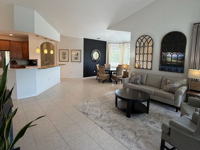 629 GRASSLANDS VILLAGE CIRCLE 629, Lakeland, FL 33803