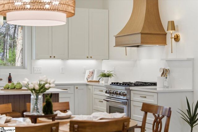 505 Avon Drive, Taylors, SC 29687