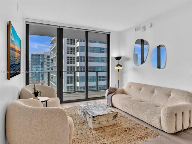 121 NE 34th St 2102, Miami, FL 33137