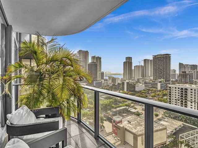 121 NE 34th St 2102, Miami, FL 33137