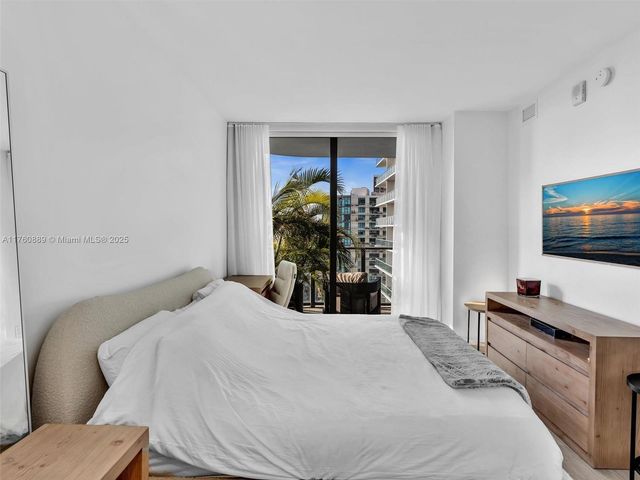 121 NE 34th St 2102, Miami, FL 33137