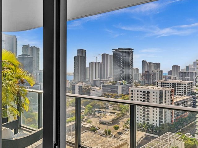 121 NE 34th St 2102, Miami, FL 33137