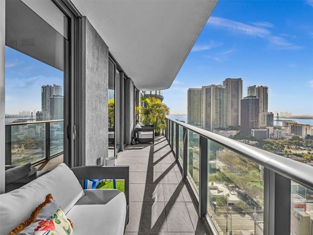 121 NE 34th St 2102, Miami, FL 33137
