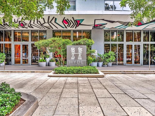 121 NE 34th St 2102, Miami, FL 33137