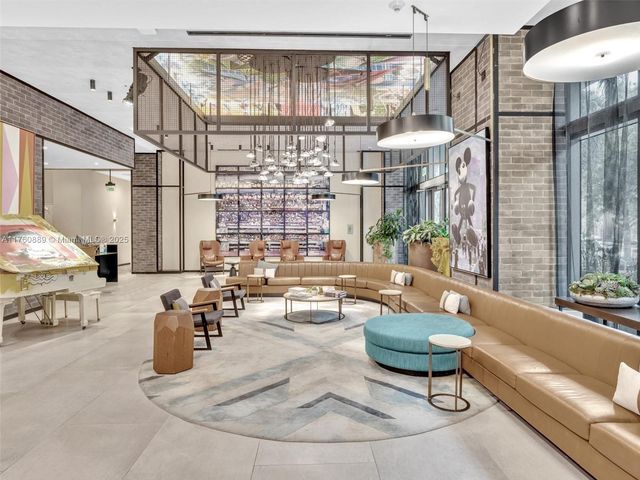 121 NE 34th St 2102, Miami, FL 33137