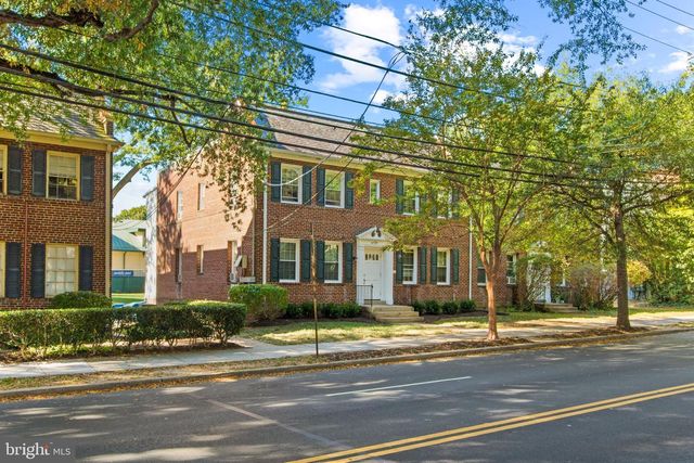 4500 MACARTHUR BLVD NW, Washington, DC 20007