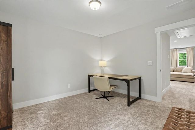 727 Old Collins Road, Hoschton, GA 30548