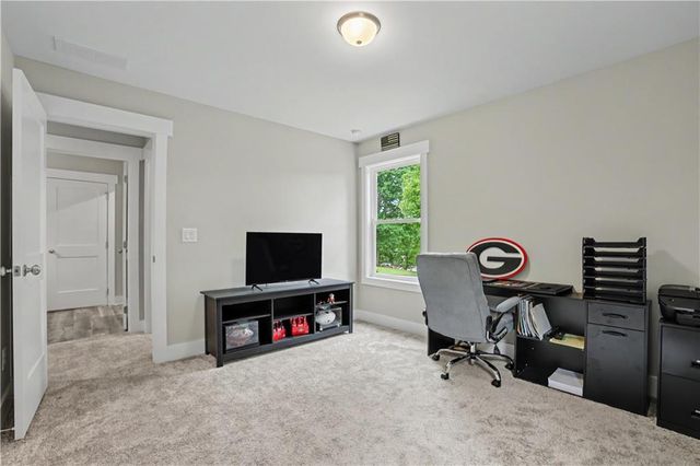 727 Old Collins Road, Hoschton, GA 30548
