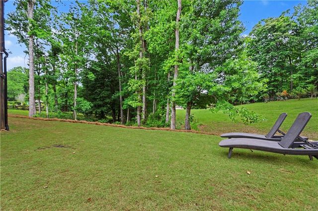 727 Old Collins Road, Hoschton, GA 30548