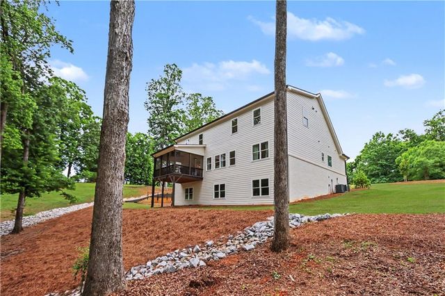 727 Old Collins Road, Hoschton, GA 30548