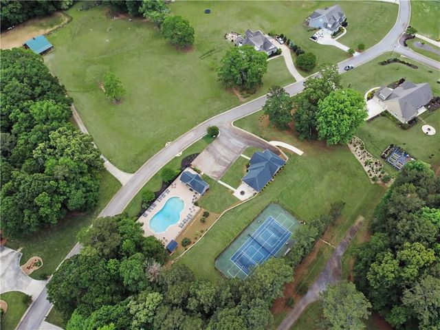 727 Old Collins Road, Hoschton, GA 30548