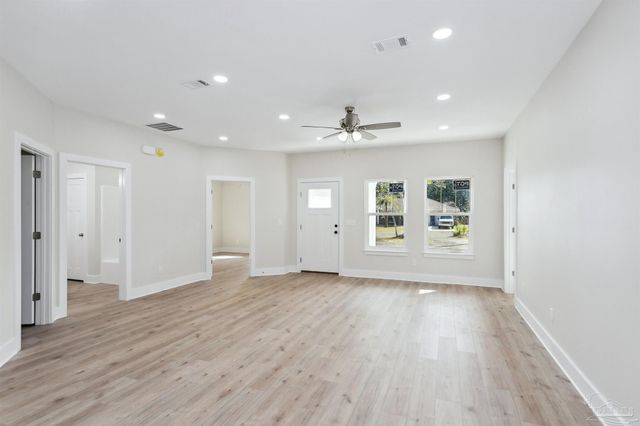 5444 Yuma Ct, Gulf Breeze, FL 32563