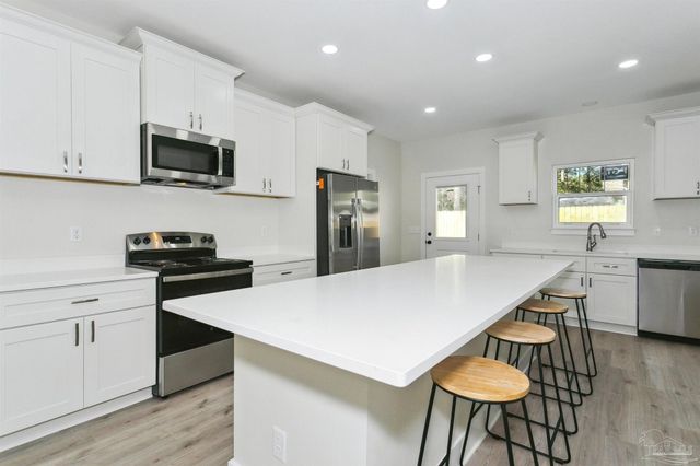 5444 Yuma Ct, Gulf Breeze, FL 32563