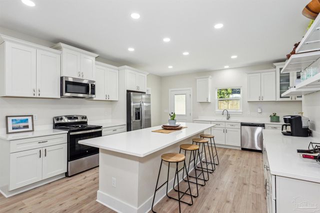 5444 Yuma Ct, Gulf Breeze, FL 32563