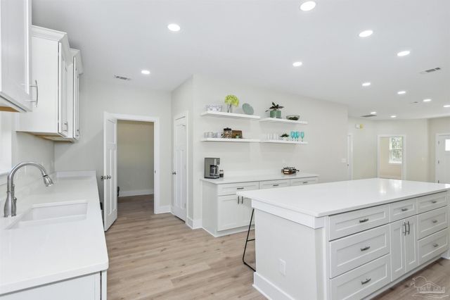 5444 Yuma Ct, Gulf Breeze, FL 32563