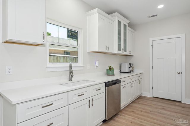 5444 Yuma Ct, Gulf Breeze, FL 32563