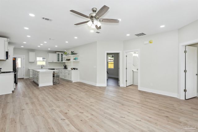 5444 Yuma Ct, Gulf Breeze, FL 32563