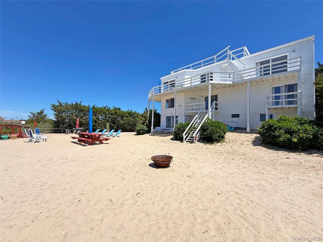 19 Cold Spring Court, Southampton, NY 11968