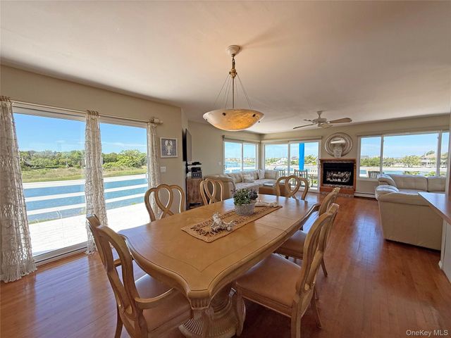 19 Cold Spring Court, Southampton, NY 11968