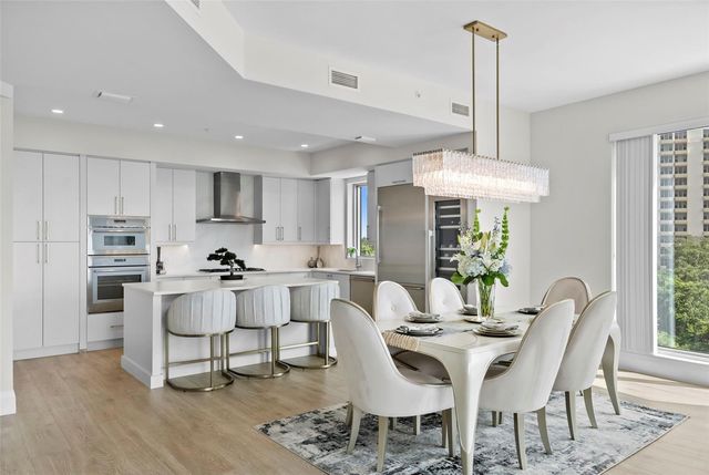 2910 W BARCELONA STREET 501, Tampa, FL 33629