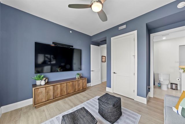 2910 W BARCELONA STREET 501, Tampa, FL 33629