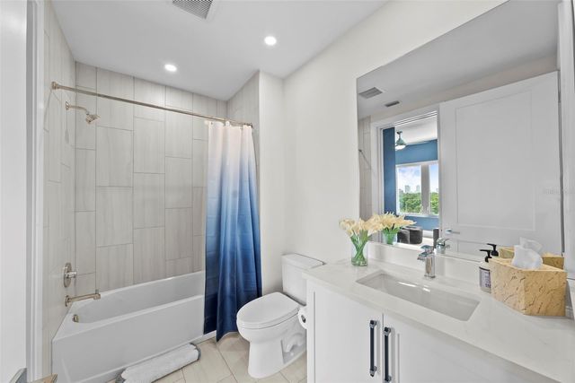 2910 W BARCELONA STREET 501, Tampa, FL 33629