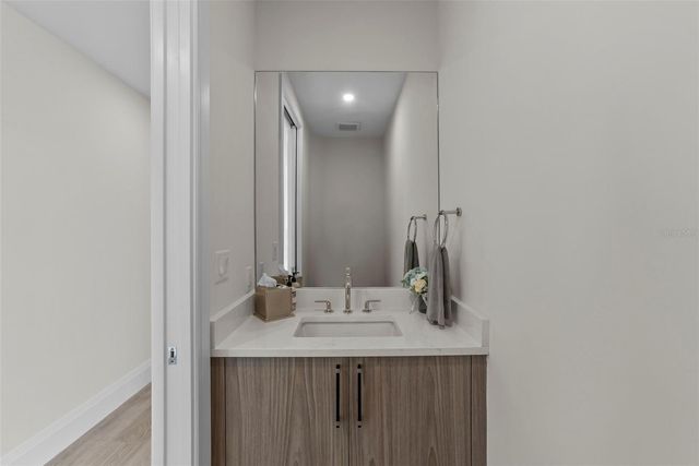 2910 W BARCELONA STREET 501, Tampa, FL 33629