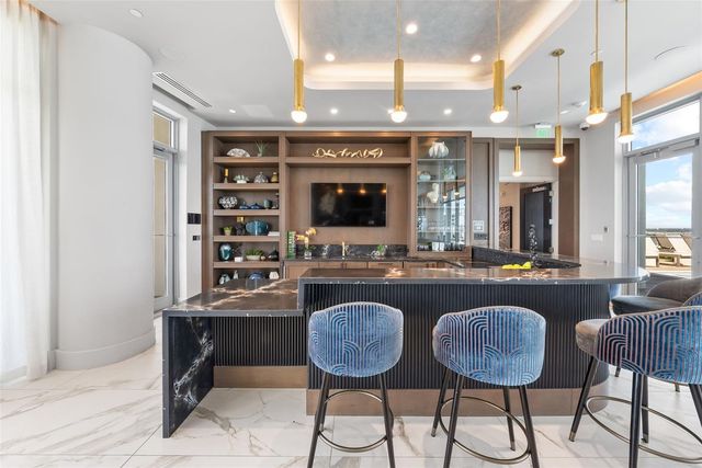 2910 W BARCELONA STREET 501, Tampa, FL 33629