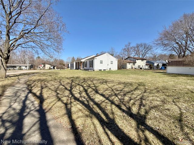 501 Spring Lane, Flushing, MI 48433