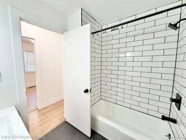 501 Spring Lane, Flushing, MI 48433