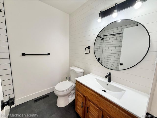 501 Spring Lane, Flushing, MI 48433